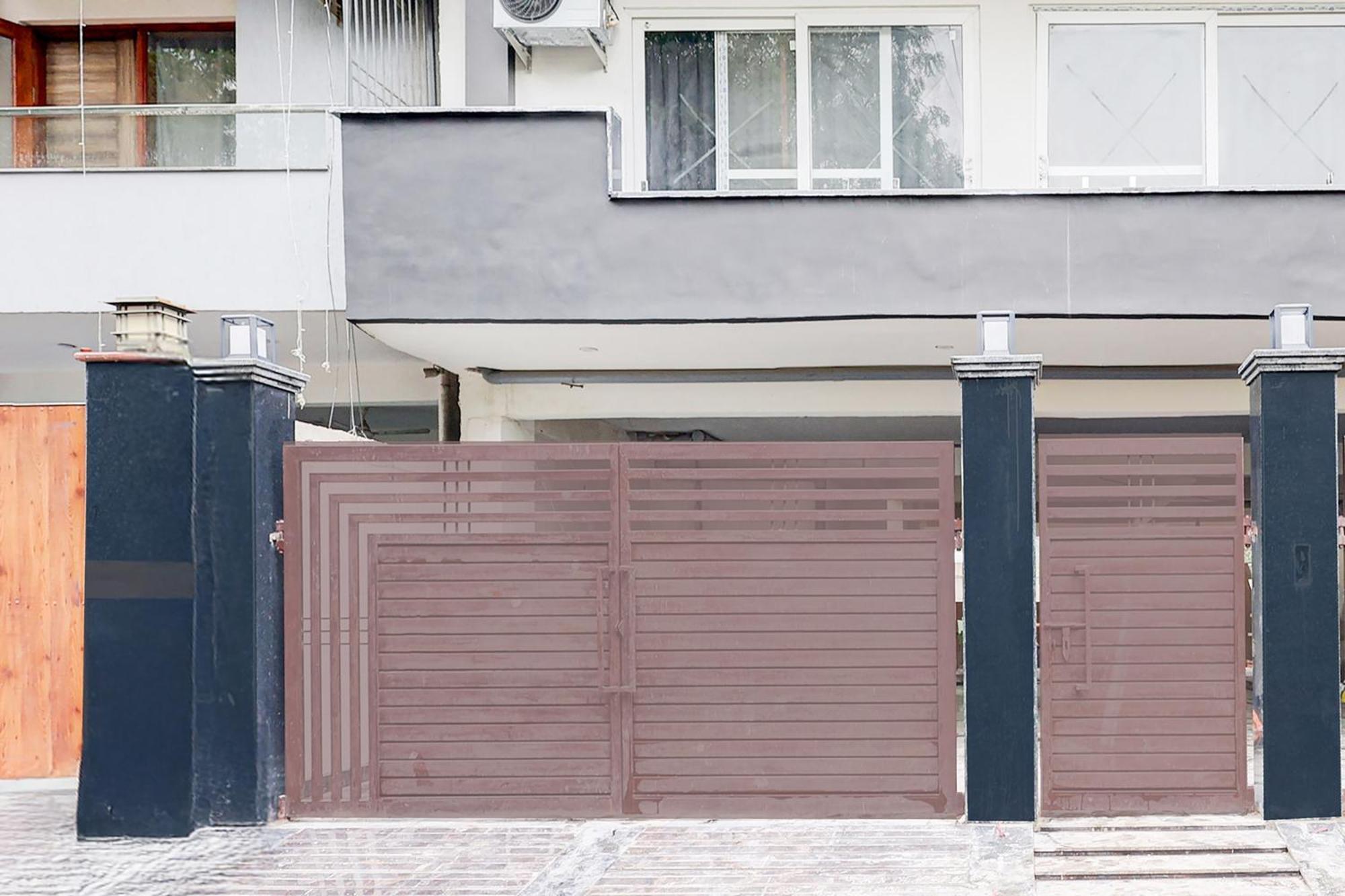 Super Hotel O Sector 43 Gurgaon Dış mekan fotoğraf