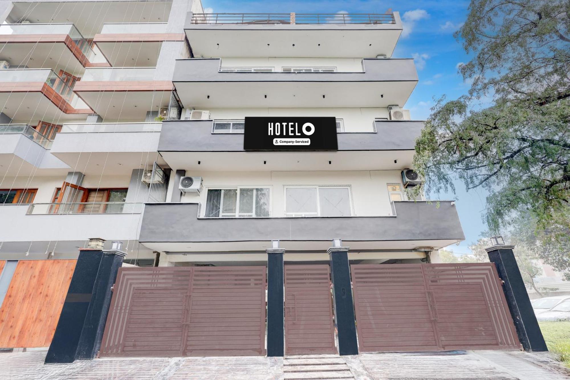 Super Hotel O Sector 43 Gurgaon Dış mekan fotoğraf