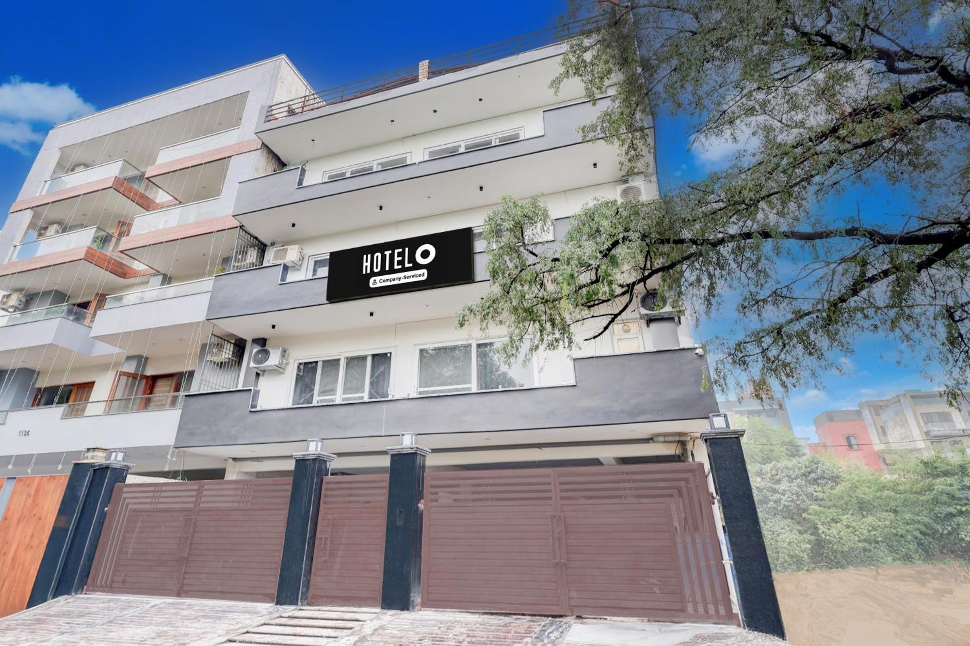 Super Hotel O Sector 43 Gurgaon Dış mekan fotoğraf