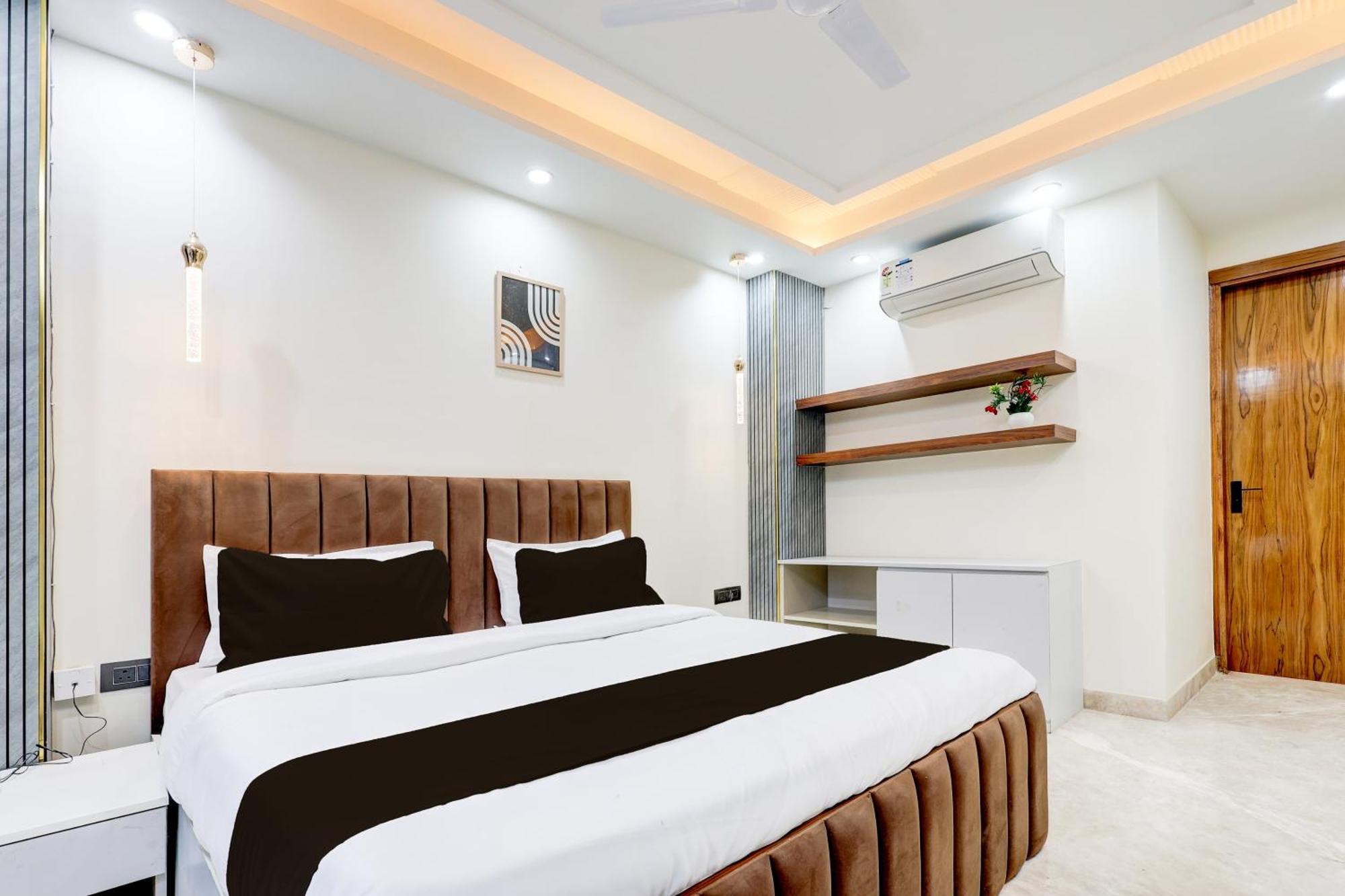 Super Hotel O Sector 43 Gurgaon Dış mekan fotoğraf